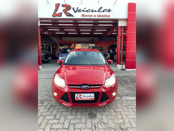 FORD FOCUS 2.0 SE PLUS SEDAN 16V FLEX 4P AUTOMÁTICO
